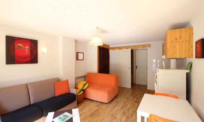 Chamrousse Apartamento | 100m from ski slopes, Ground floor, terrace, tv, 25m², Chamrousse