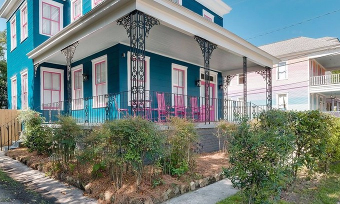 Thomas Square Casa | 101 East 40th Street