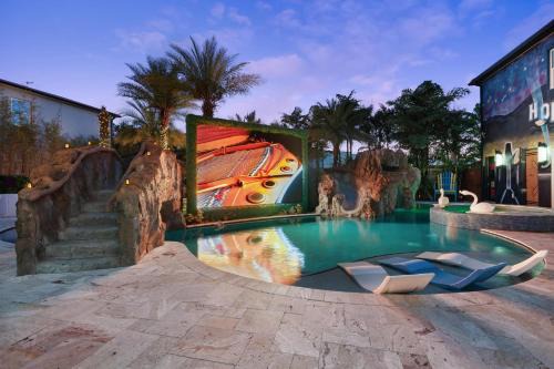 Loughman Casa | 1021 Fantasy