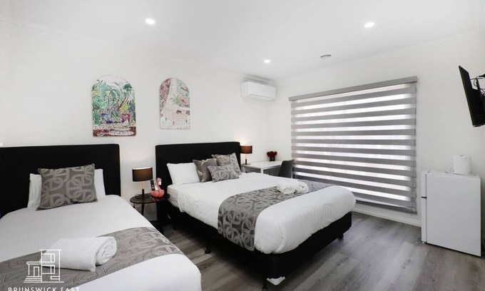 Brunswick East Apartamento | 103 Luxury Queen & King Single beds w/ Hotel Experience + Fast WiFi Close to Tram, 18 mins to CBD 24/7 Security