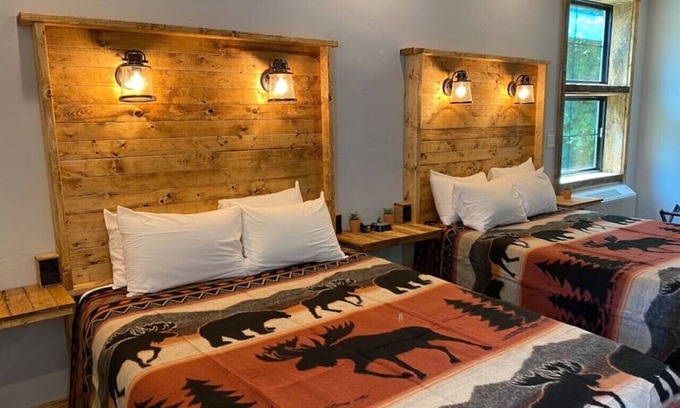 Ohiopyle Apartamento | 104 Downtown Ohiopyle 2 beds Falls Market Inn