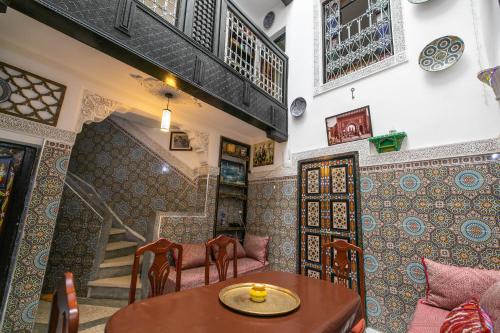 Quartier Al Adarissa Cama Y Desayuno | 105 Kasbah de Boujloud Fes Morocco.
