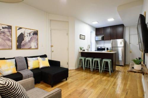 East Harlem Apartamento | 109-1 Huge 3BR Best Value Amazing NYC Apt