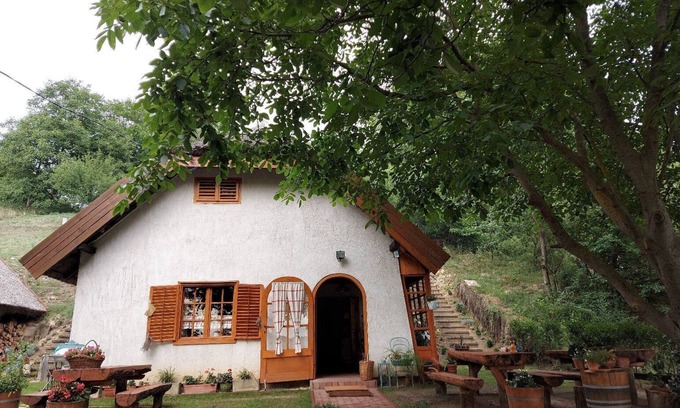 Szolosgyorok Cabaña | 10km from Lake Balaton with a quiet idyllic location. Ideal for nature lovers