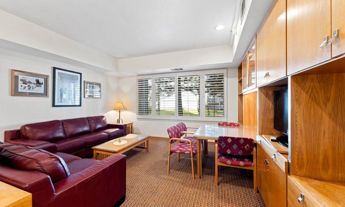 Olympic Valley Condominio | 115 | Relaxing Studio - Great Hikes + Spa & Pool