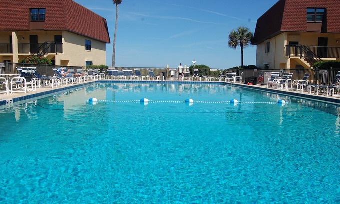 Avon By The Sea Condominio | 117 Cocoa Beach Club Direct Oceanfront Next to Pier, Se admiten perros, Baños nuevos