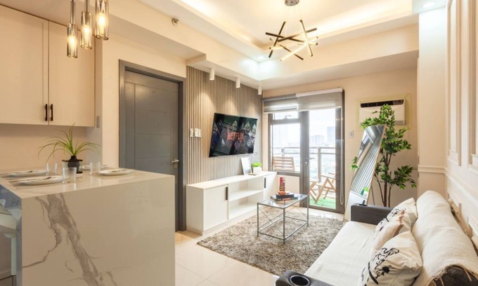 Pasay Condominio | 11M LuxeStay @ The Radiance Manila