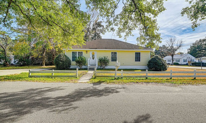Conway Casa | 12 Mi to Myrtle Beach: Peaceful Abode in Conway!