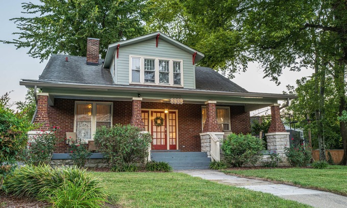 Hillsboro Village Casa | Bungalow clásico de Nashville - Pasos a Belmont y 12 South, 1 milla a Vandy