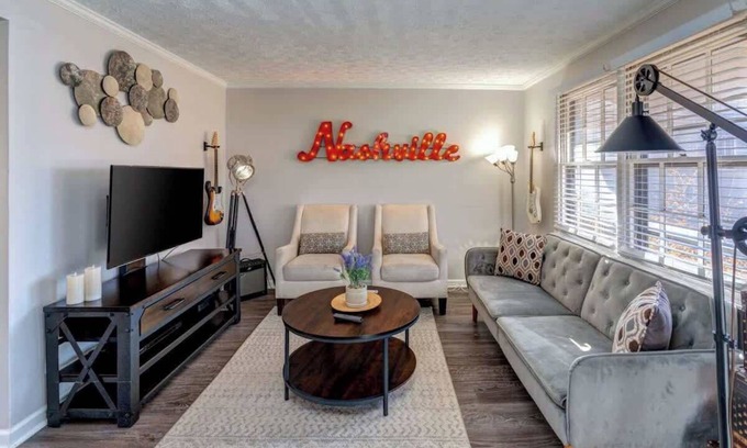 Melrose Casa | 12 South Home Close to Honky Tonks & Bars