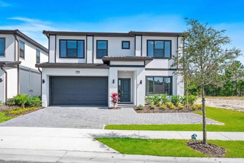 Davenport Villa | 1209 Butterfly Mansion Sleeps 23