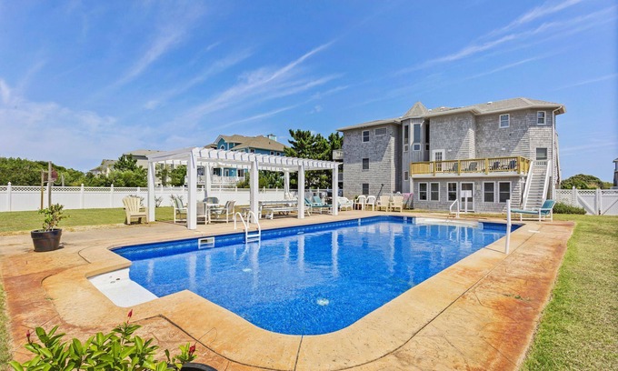 Whalehead Beach Casa | 1242 Nautical Nook * 2 Min Walk to Beach