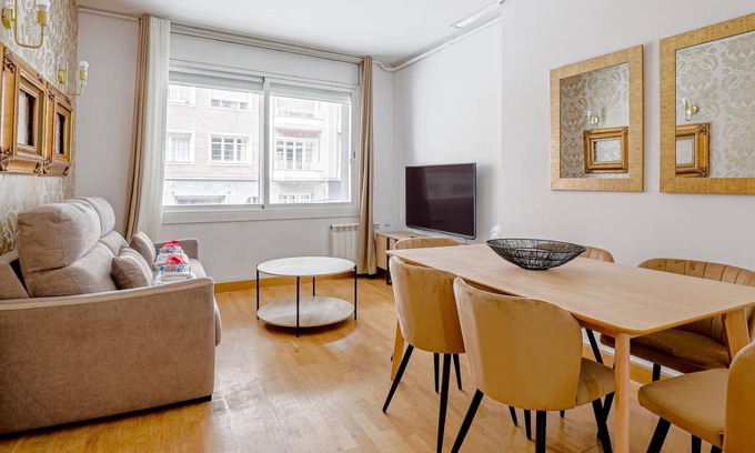 Sant Gervasi – la Bonanova Apartamento | 13. Gold Big Apartment
