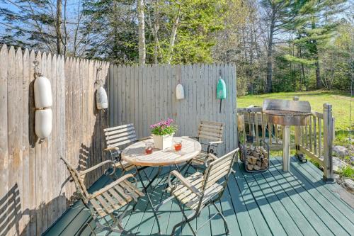Trenton Casa | 13 Mi to Acadia Artistic Retreat in Nature