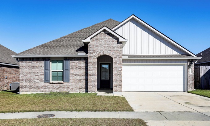 Baker Casa | 13 Mi to Baton Rouge: Family-Friendly Home