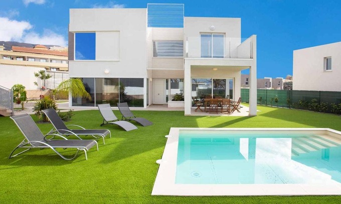 Playa Paraiso Casa | 132 VILLA OASIS PARAISO. PISCINA CLIMATIZADA by SUNKEYRENTS