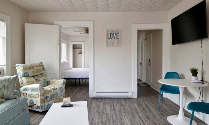 Old Southeast Casa | 136 - Unit 1 - A Bucket Full Of Memories