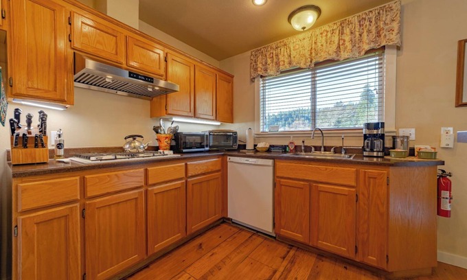 Orick Casa | 13A Bears Den Suite at the Meadow Site