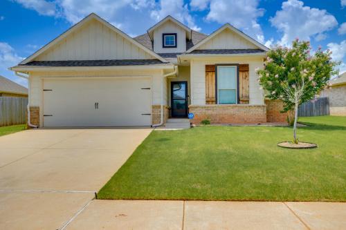 Yukon Casa | 14 Mi to Dtwn OKC Quiet Yukon Gem