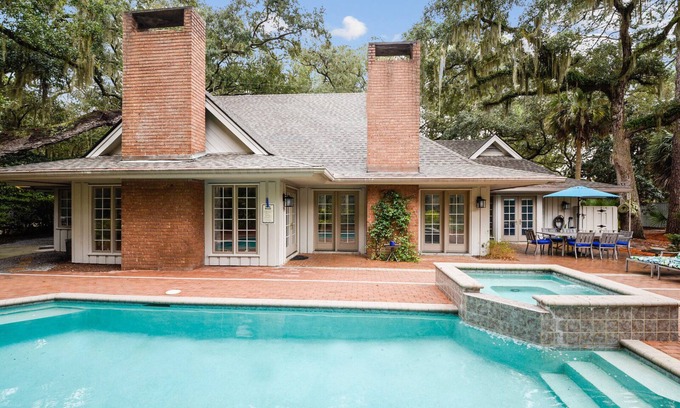 Sea Pines Casa | 14 South Beach Lane, ~ Amplio Mar 6br Pines Inicio, 3 minutos a pie hasta la playa!