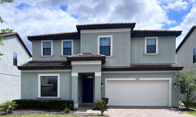 Haines City Casa | 140AA: Huge 5 Bedroom Private Pool Home!