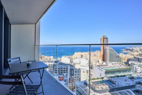 Paceville Apartamento | 14th Floor Seaview Luxury Apartment