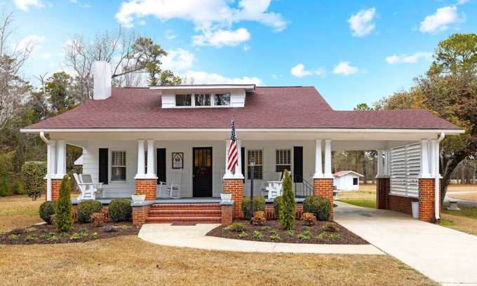 Newport Casa | 15 min to Beach | 3 Acre Country Living | Firepit