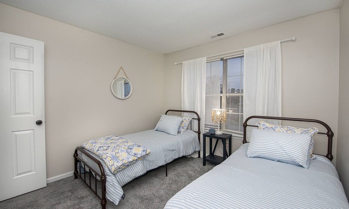 Norfolk - Virginia Beach Casa | 15 mins from the beach
