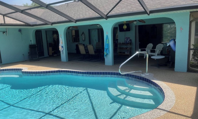 Gulf Cove Casa | 15 Minutes to the beach, come enjoy the pool and quiet as well!