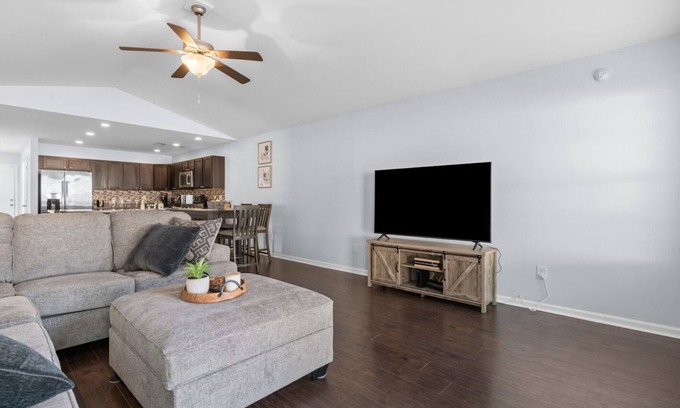 Lexington Casa | 15 Minutes to the horse park! Cozy 3 Bed, 2 Bath stay