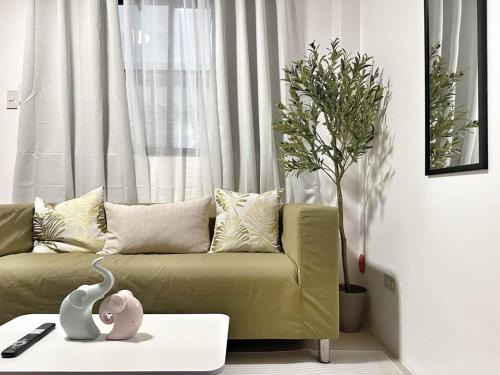Manoc-Manoc Apartamento | 15 Secs to Beach-2BR w/Kitchen & Newly Renovated