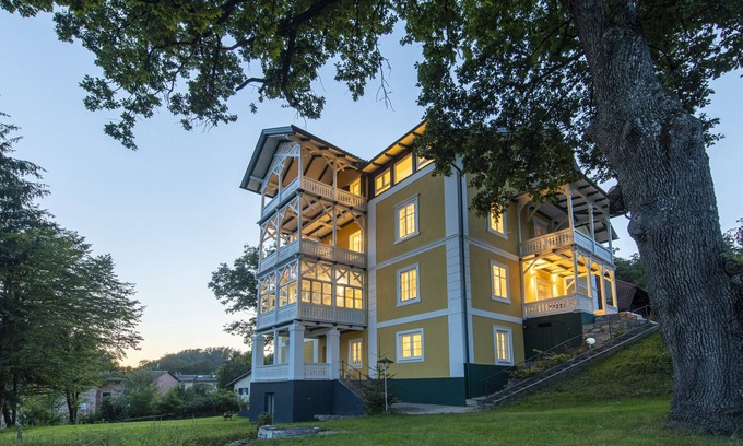 Poertschach am Woerthersee Apartamento | 156m² Penthouseapartment mit Blick auf den Wörthersee