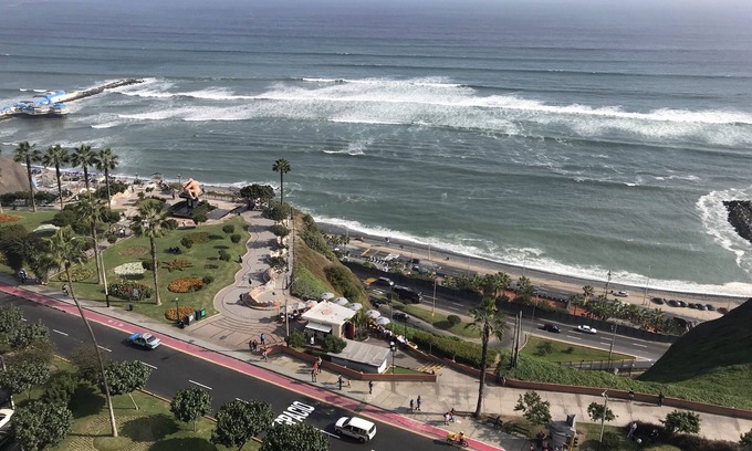 Miraflores Apartamento | Dúplex del piso 15 y 16 con espectaculares vistas al océano frente al Parque del Amor