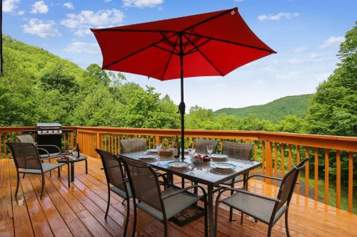 Weaverville Casa | 16 Mi To Dt Asheville, Fp, Ping Pong, Air Hockey