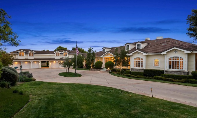 Moorpark Casa | 1600 Views