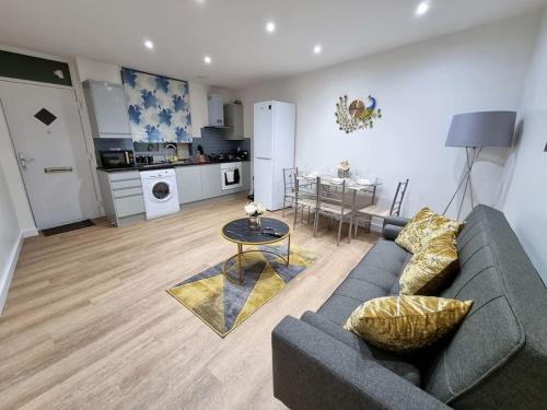 Morley Casa | 16A Ground floor setup for your most amazing relaxed stay Free Parking Free Fast WiFi