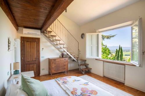 Gioiella Casa | 16th Century Townhouse, Large Garden Near Lake, Tuscany and Umbria - Sleeps 18