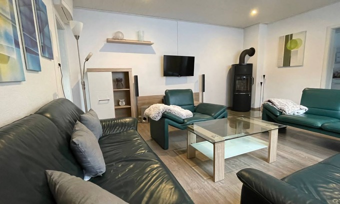 Kestert Casa | 170 qm2 Großes, Gemütliches Haus mit Kamin und Klimaanlage. Hunde Erwünscht!
