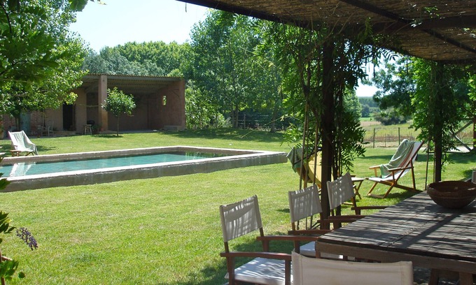 Castell d'Emporda Casa | Casa de campo del siglo XVIII, dos establos reconvertidos, 2 piscinas, caballos