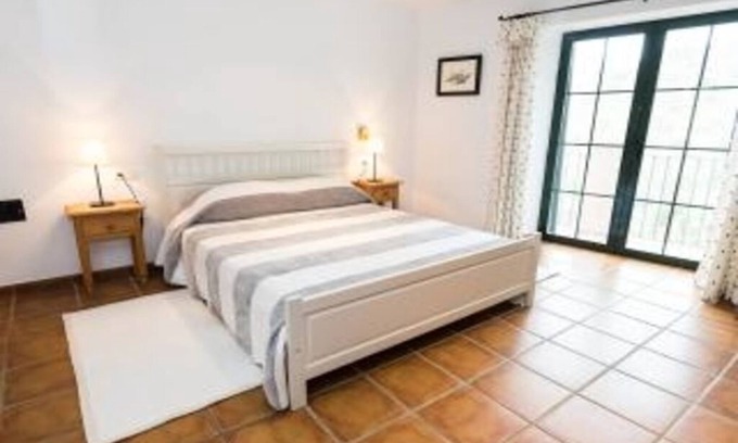 Malaga-Este Apartamento | Convento del siglo XVII que ofrece vacaciones familiares con piscina, tenis y vistas increíbles.