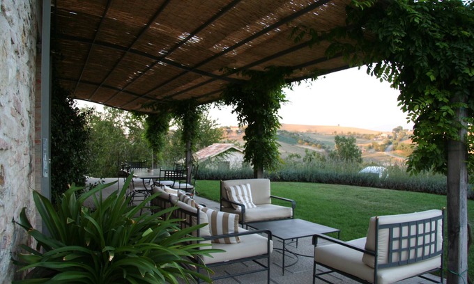 Avigliano Umbrio Villa | Casa de campo del siglo XVII con piscina y todos los toques modernos