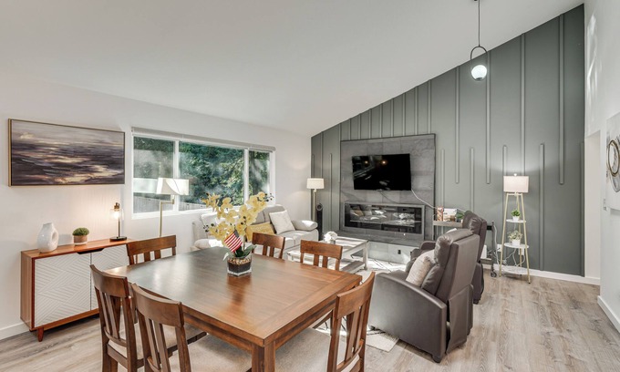 Redwood Estates Casa | 18 Mi to San Jose: Pet-Friendly Home w/ Patios!