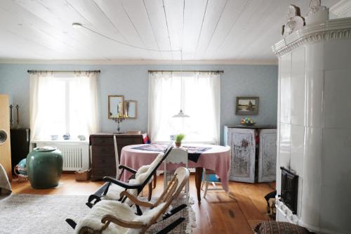 Pernaja Casa | 1800's Townhouse