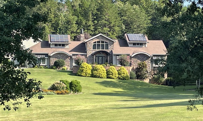 Clemmons Apartamento | *1800 SqFt Private Aptmt in Country Home. WFU, DTWS,Truist Field/RISE,Tanglewood