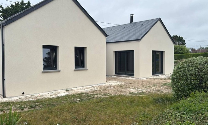 Denneville Casa | 180m from the beach! Holiday home in Normandy