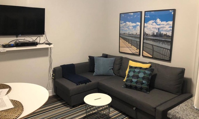 North Bergen Apartamento | 1817 5C · Lindo contemporáneo 1b Apt -20min NYC Estacionamiento disponible