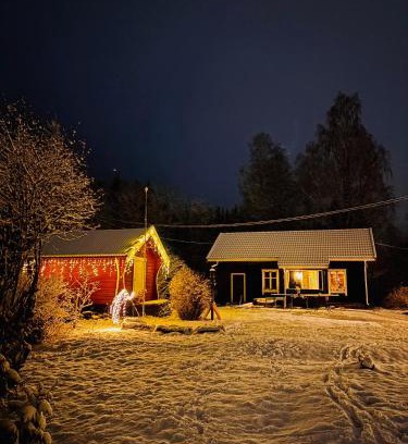 Eidsvoll Casa | 1850 Old Farmhouse Retreat with jacuzzi and sauna