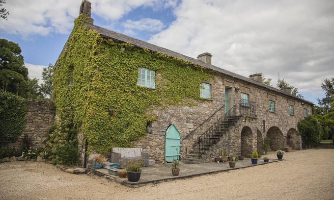 Inistioge Casa | Casa del molino del siglo XVIII en un entorno de patio