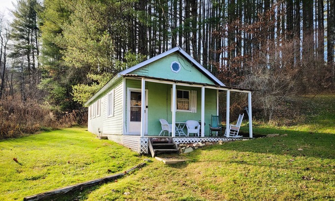 Crumpler Cabaña | 1900s Tiny House