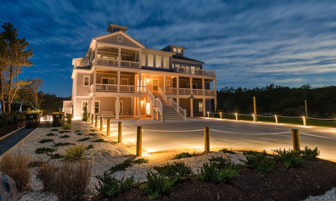 Ocean Sands Casa | 1920 - Captain's Corner, a stunning 11-bed Corolla, NC, private pool, game room, theatre room
